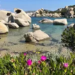 La Striscia Larga Bed & Breakfast 3*