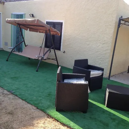 La Striscia Larga Frühstückspension 3*