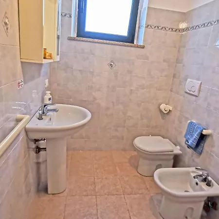 Frühstückspension La Striscia Larga 3*