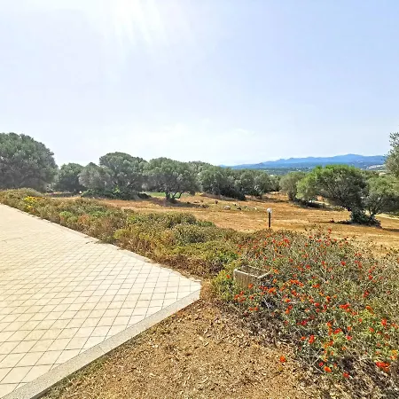 Bed & Breakfast La Striscia Larga 3*