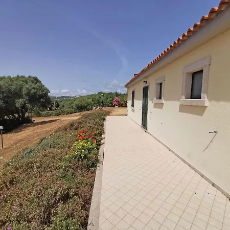 Bed & Breakfast La Striscia Larga 3*