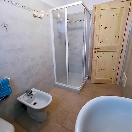 La Striscia Larga Bed & Breakfast 3*