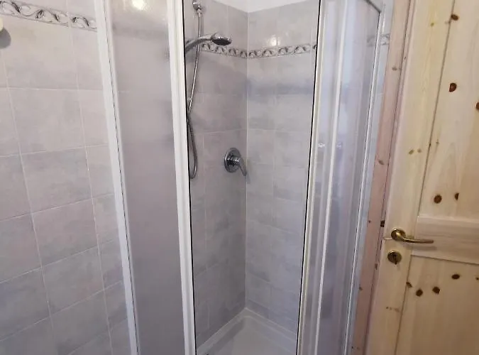 La Striscia Larga 3*