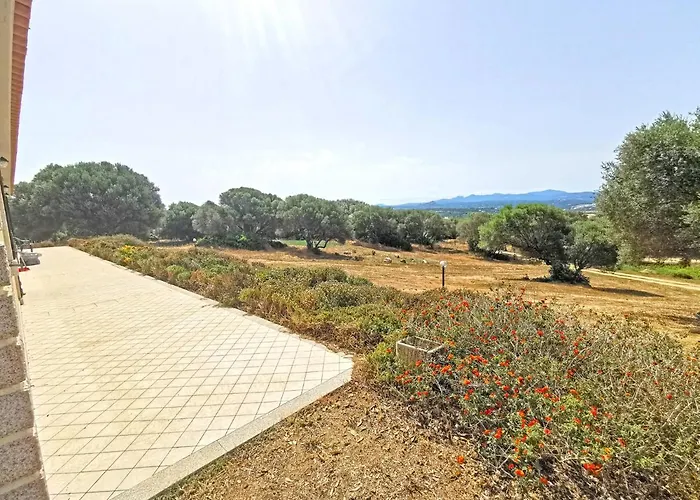 Bed & Breakfast La Striscia Larga 3*